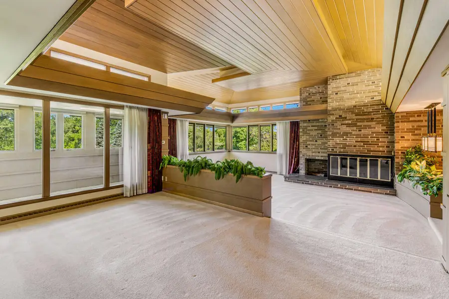 6725 Brook Rd, Caledonia, WI 53126 - #3
