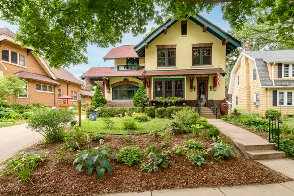611 N 50th St, Milwaukee, WI 53208