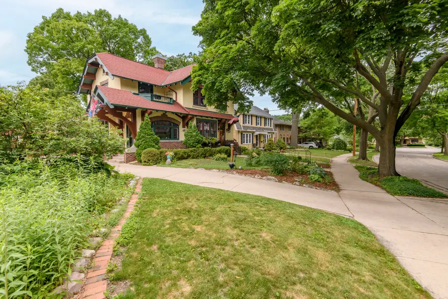 611 N 50th St, Milwaukee, WI 53208 - #3