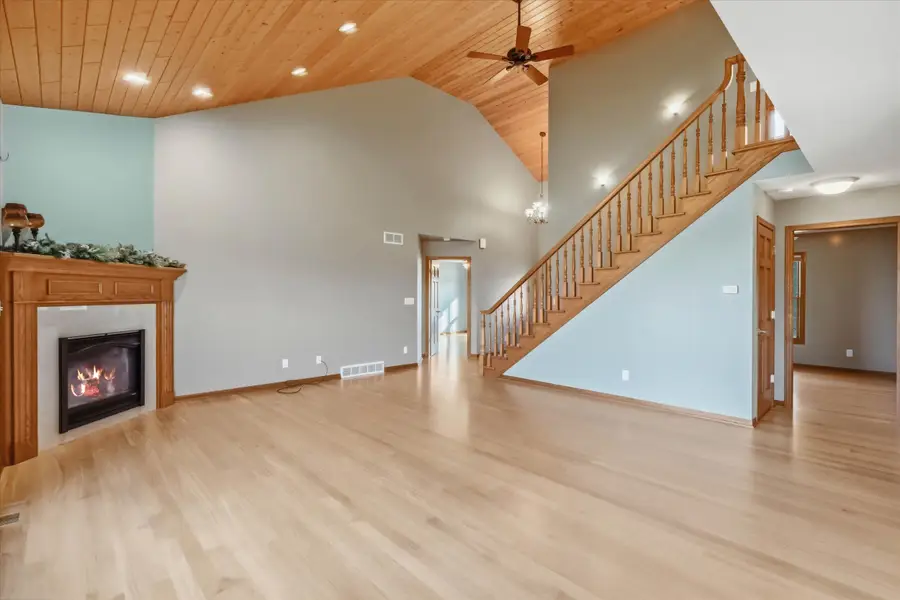 272 Highland Dr, Belgium, WI 53004 - #3