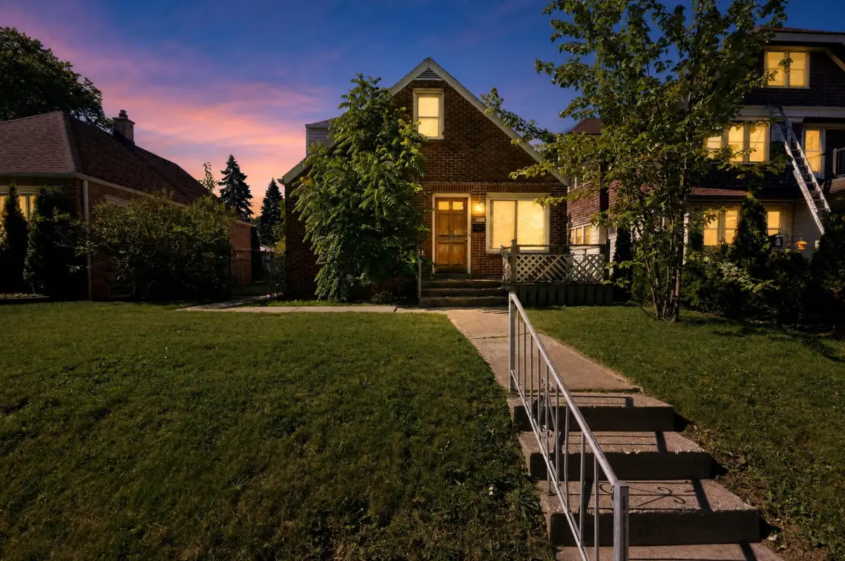 6431 W Girard Ave, Milwaukee, WI 53210 - #1