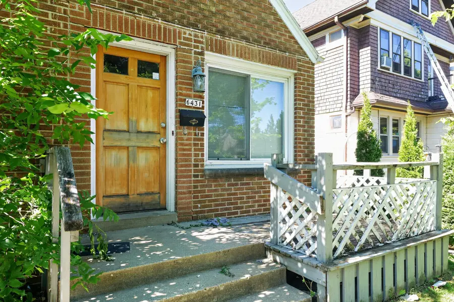 6431 W Girard Ave, Milwaukee, WI 53210 - #2