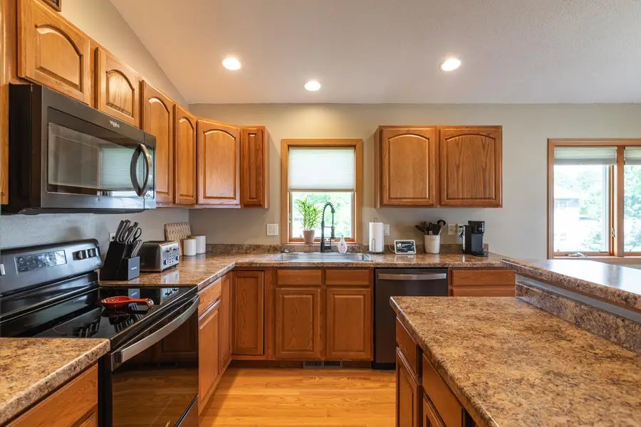 4150 Verchota St, La Crosse, WI 54601 - #3