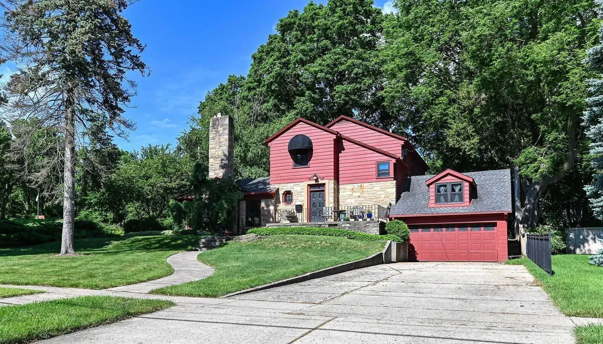 341 S Kane St, Burlington, WI 53105 - #1