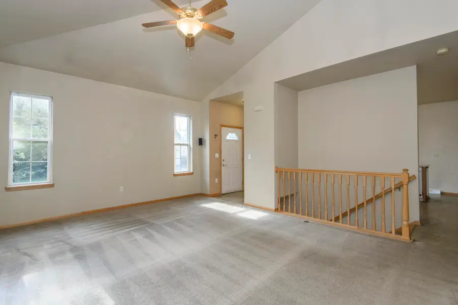 2812 E Somers Ct, Cudahy, WI 53110 - #3