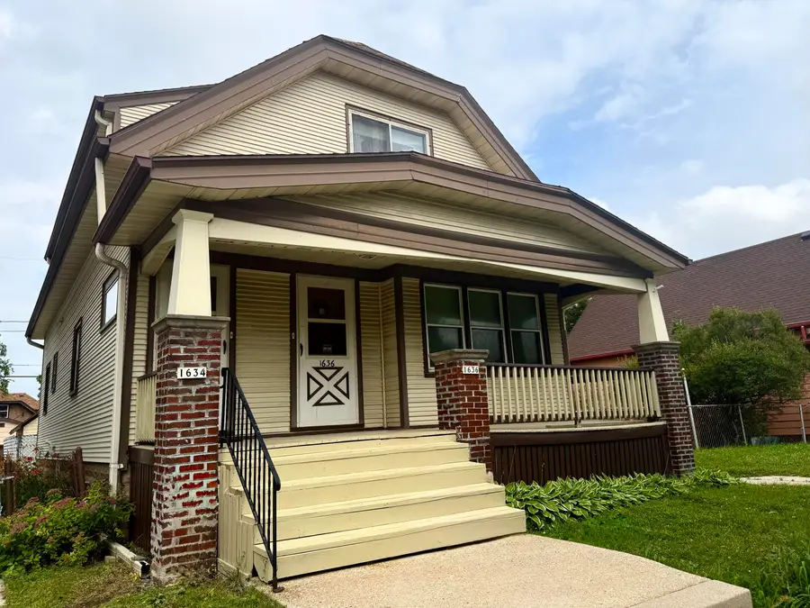 1634 S 58th St, West Allis, WI 53214 - #3