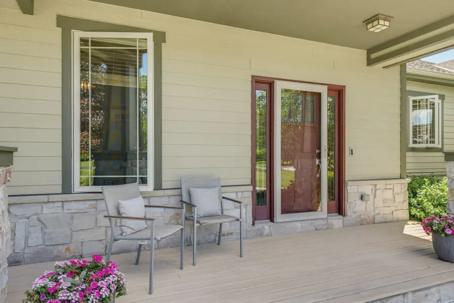 W266N6696 Beacon Hills Dr, Lisbon, WI 53089 - #3