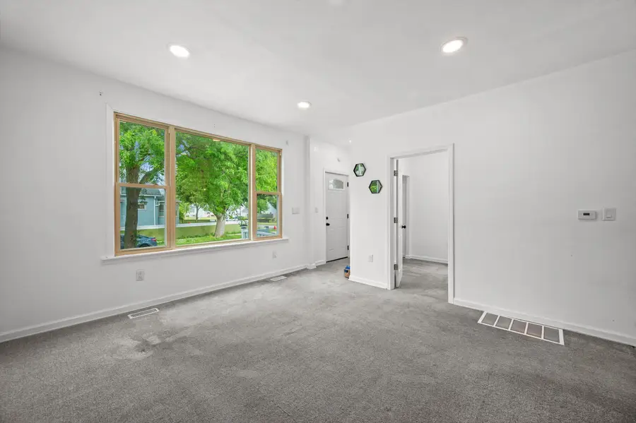 3275 S S 15th Street St, Milwaukee, WI 53215 - #3