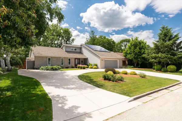 2529 Baumgartner Dr, Campbell, WI 54603