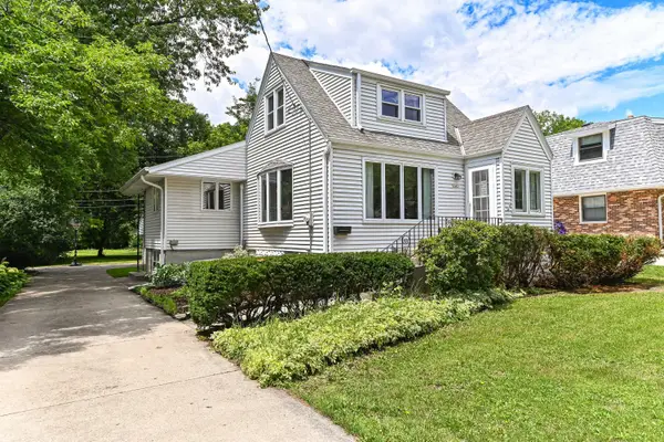 3445 S 96th St, Milwaukee, WI 53227