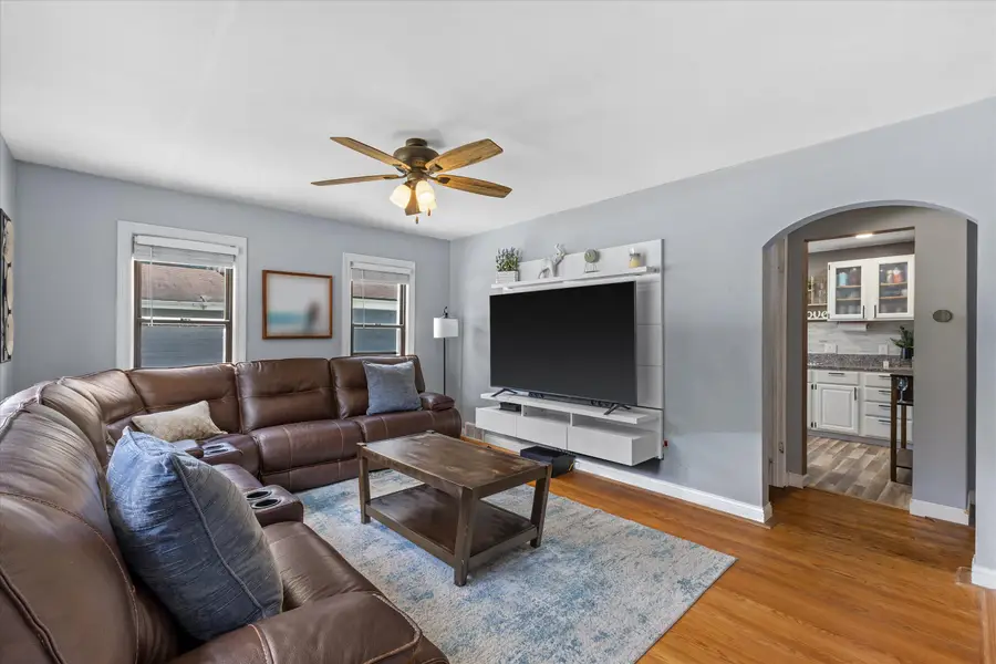 1704 Murray Ave, Waukesha, WI 53186 - #2