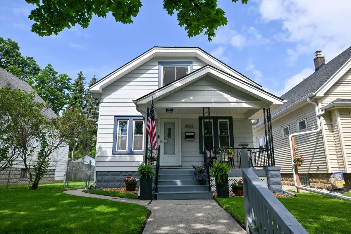 2025 S 71st St, West Allis, WI 53219 - #1