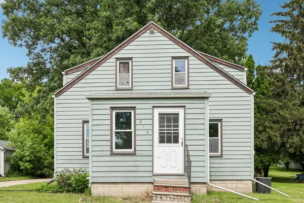 315 E Water St, Watertown, WI 53094