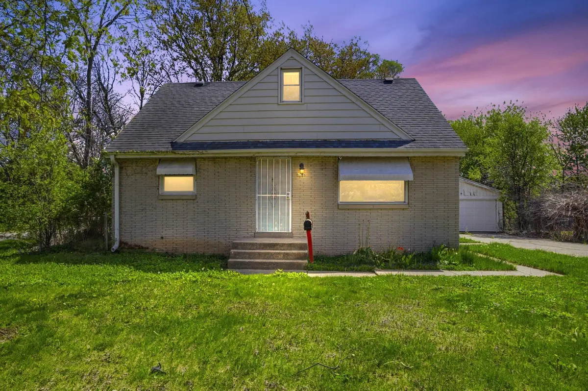 6706 N 54th St, Milwaukee, WI 53223 - #1