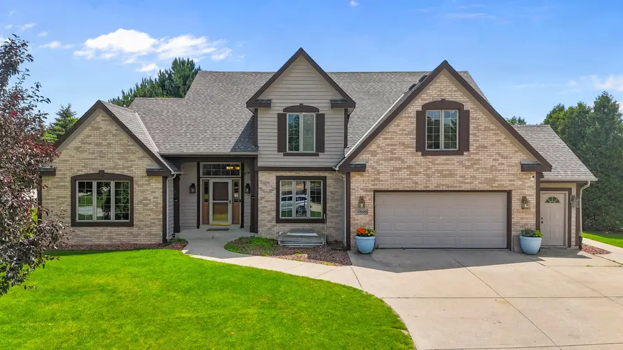 13600 W Eagle Trace Trce, New Berlin, WI 53151 - #2
