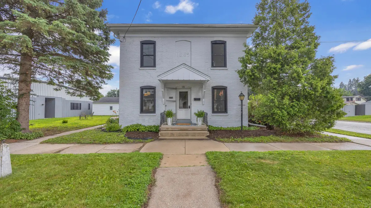 121 Cedar St, Sheboygan Falls, WI 53085 - #1