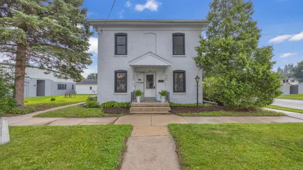 121 Cedar St, Sheboygan Falls, WI 53085