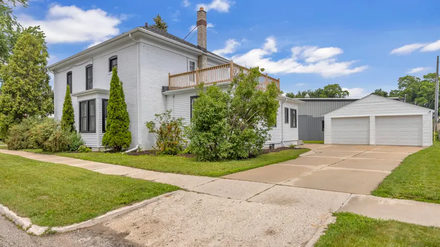 121 Cedar St, Sheboygan Falls, WI 53085 - #2