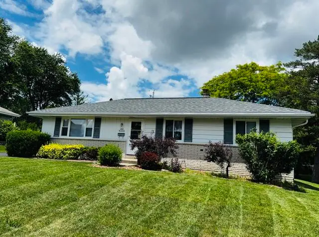 N92W17274 Forest Dr, Menomonee Falls, WI 53051 - #3