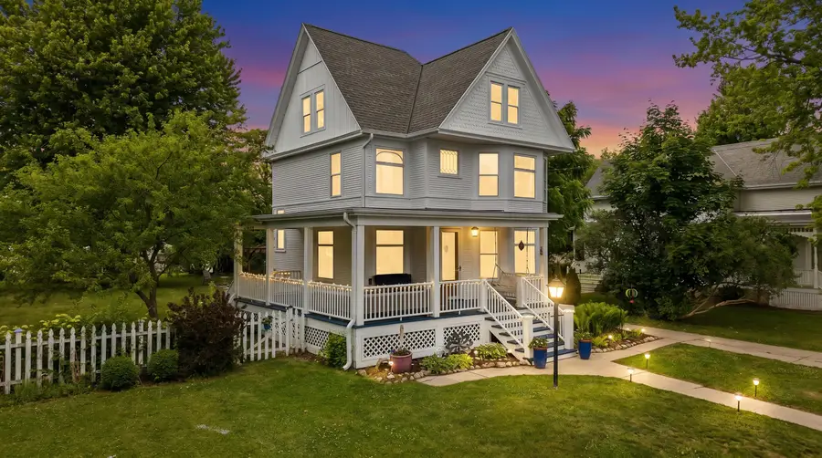 431 N Milwaukee St, Port Washington, WI 53074 - #2