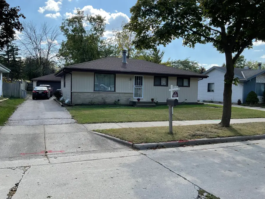 10409 W Villa Ave, Milwaukee, WI 53224 - #2