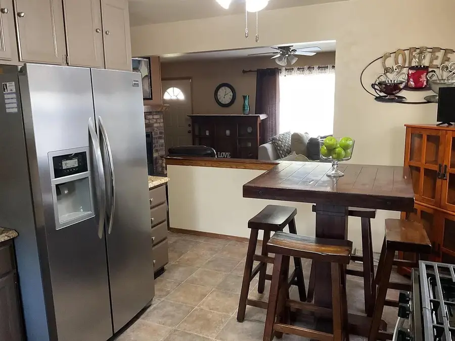 10409 W Villa Ave, Milwaukee, WI 53224 - #3