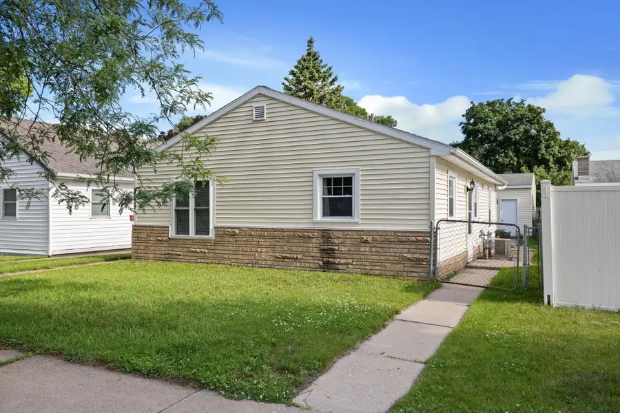 1409 Salem Rd, La Crosse, WI 54603 - #2