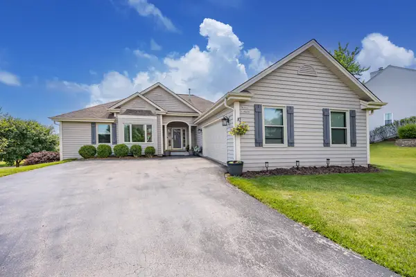 N102W14659 Providence Ct, Germantown, WI 53022