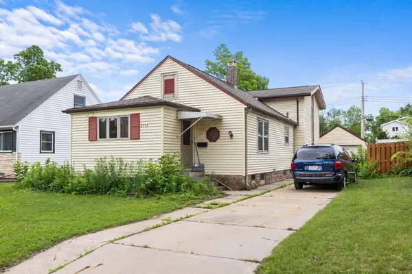 2512 Travis St, La Crosse, WI 54601