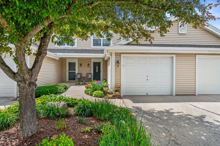 2109 E Broadway, Waukesha, WI 53186 - #2