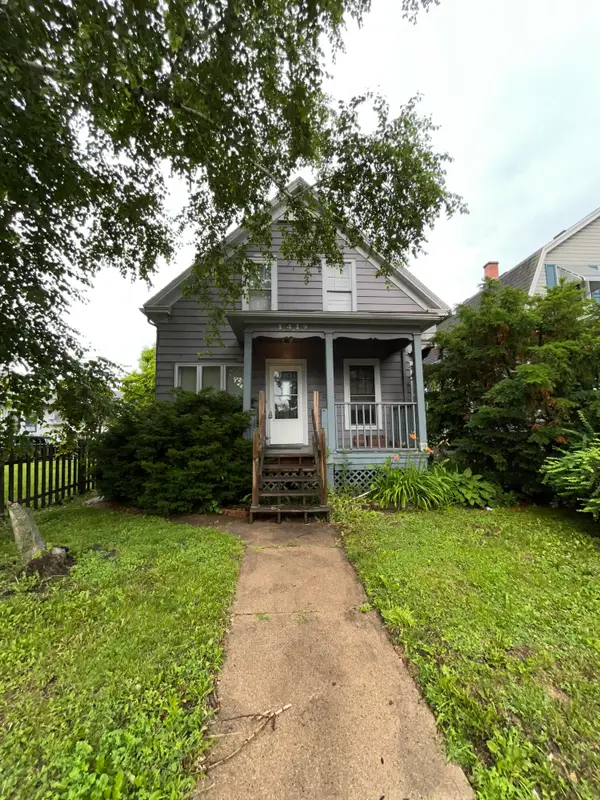 1419 Flett Ave, Racine, WI 53405