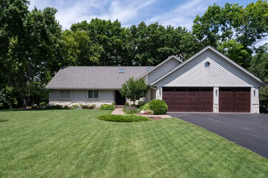 14920 Clare-bridge Ln, Brookfield, WI 53005 - #3