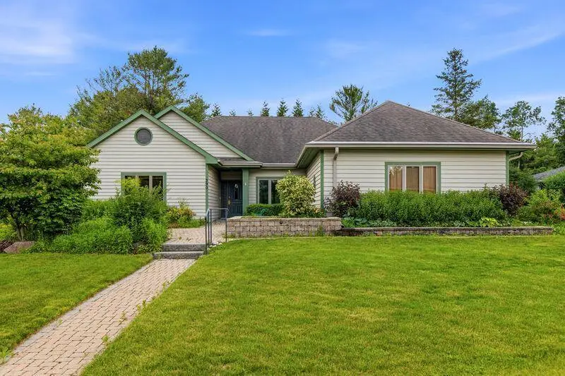 390 Woodlake Rd, Kohler, WI 53044 - #1