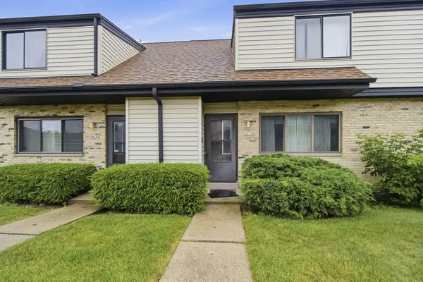 10156 W Kiehnau Ave, Milwaukee, WI 53224