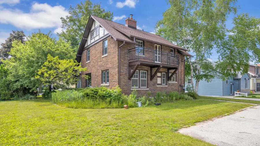 1723 N 3rd St, Sheboygan, WI 53081 - #3