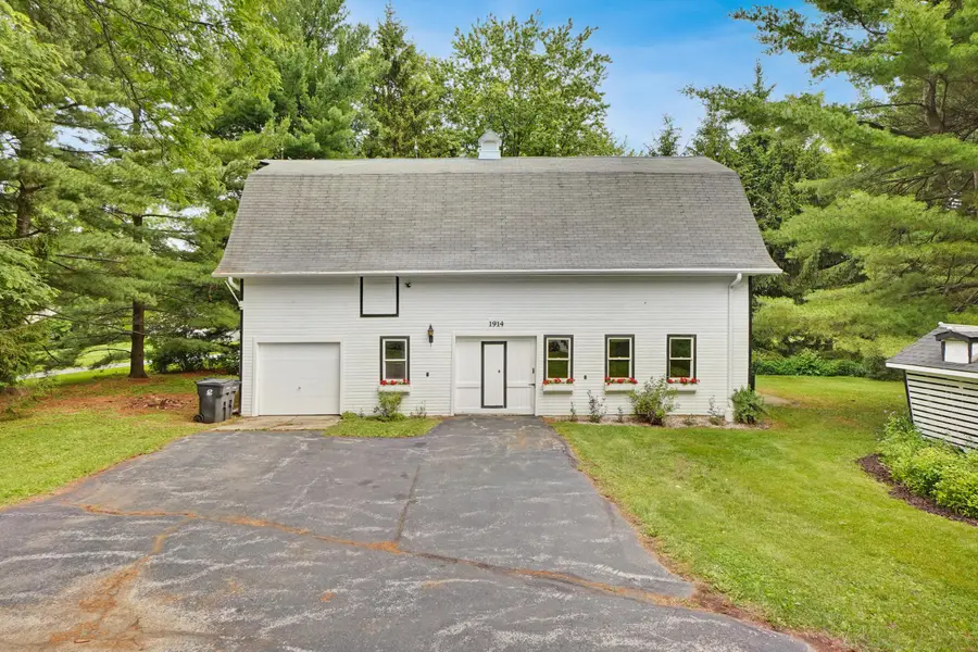 156 Felix St, Wales, WI 53183 - #2