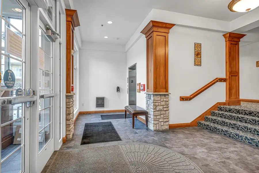832 N 6th St, Sheboygan, WI 53081 - #3