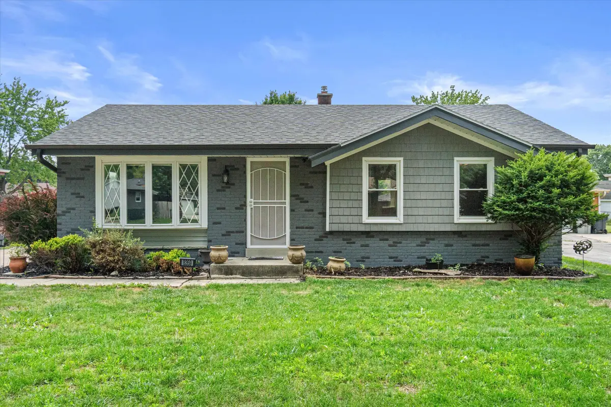 8359 N Celina St, Milwaukee, WI 53224 - #1
