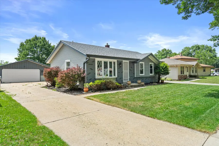 8359 N Celina St, Milwaukee, WI 53224 - #2