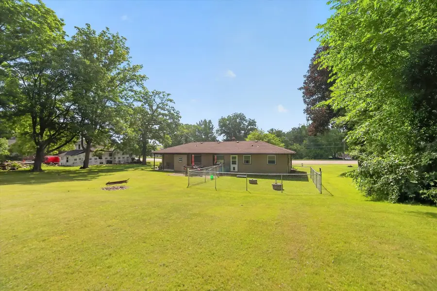 W257S2719 Genesee Rd, Waukesha, WI 53188 - #2