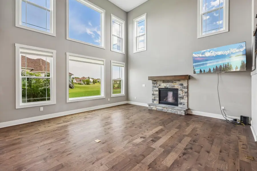 N66W15730 Fox Meadow Dr, Menomonee Falls, WI 53051 - #2