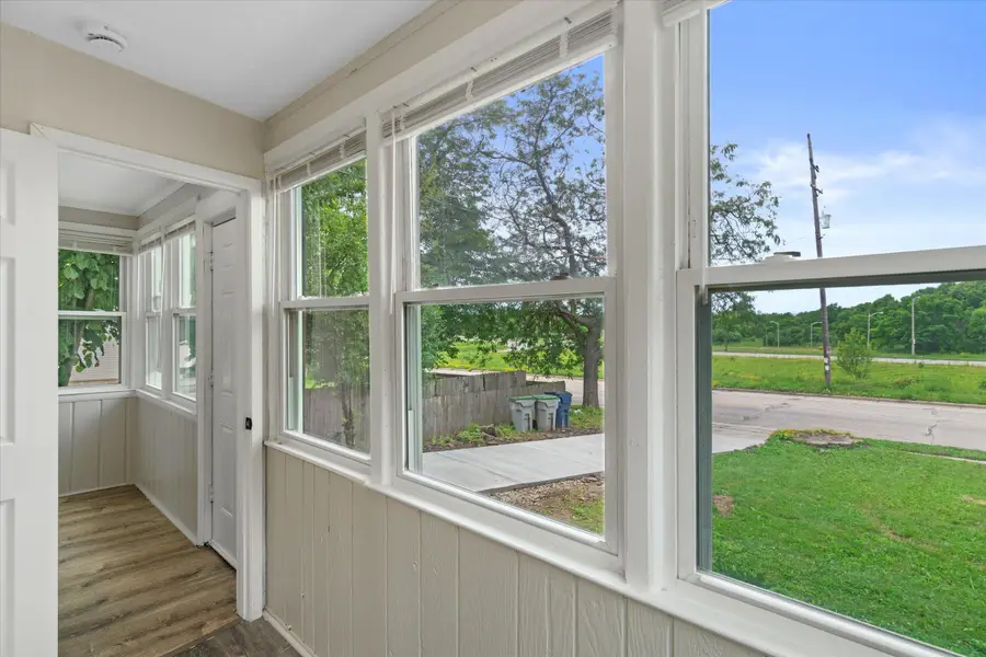 5676 N 43rd St, Milwaukee, WI 53209 - #2