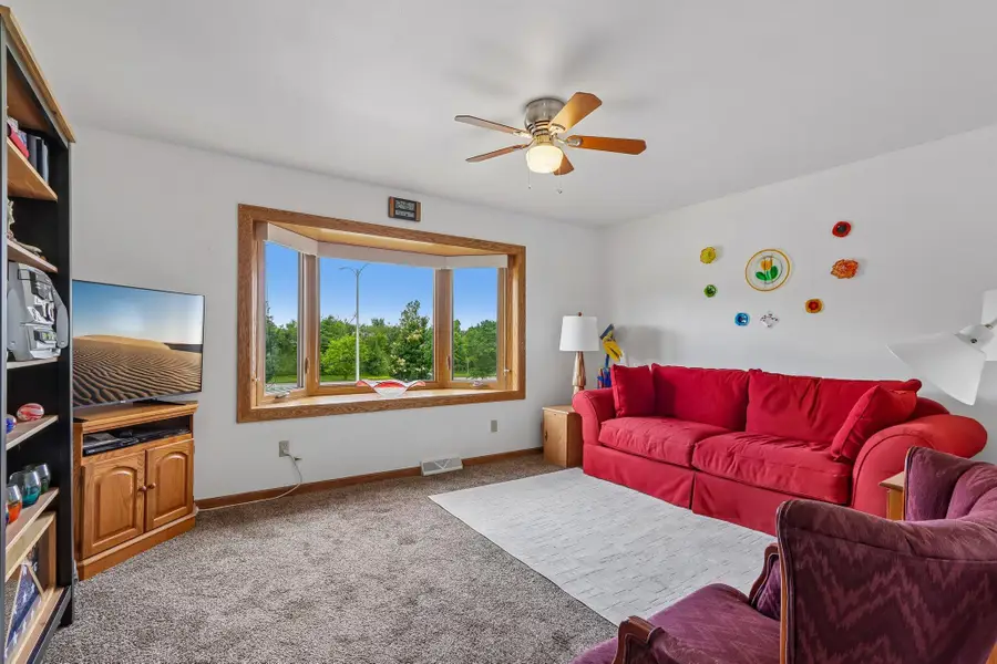 2826 S Chase Ave, Milwaukee, WI 53207 - #3