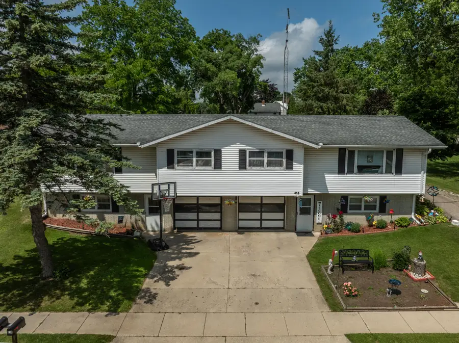 418 Hamilton Pl, Horicon, WI 53032 - #3