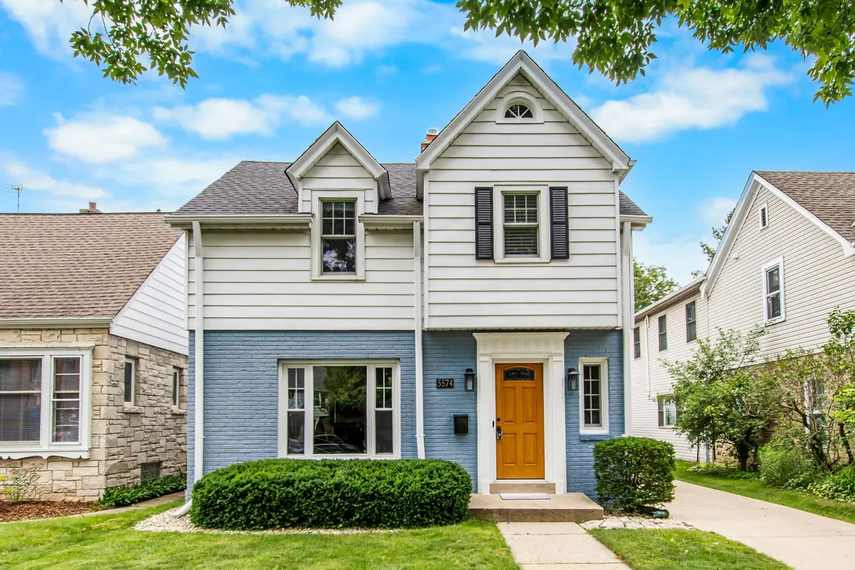 5574 N Kent Ave, Whitefish Bay, WI 53217 - #1
