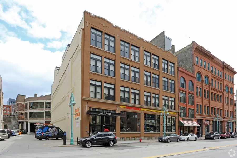 226 N Water St, Milwaukee, WI 53202 - #2
