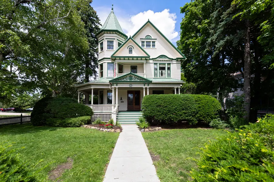 622 W Main St, Whitewater, WI 53190 - #2