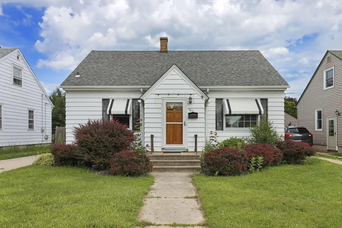 7821 22nd Ave, Kenosha, WI 53143 - #1