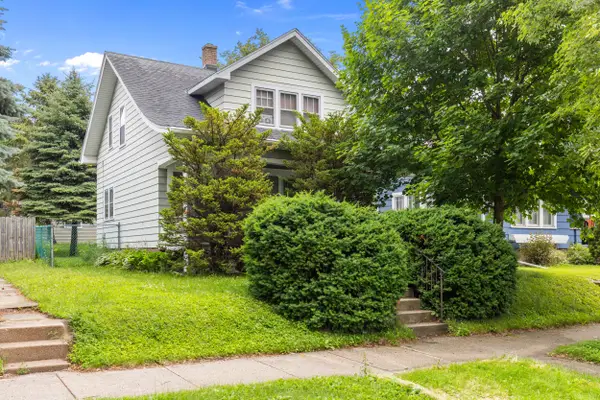 1422 St Clair Ave, Sheboygan, WI 53081