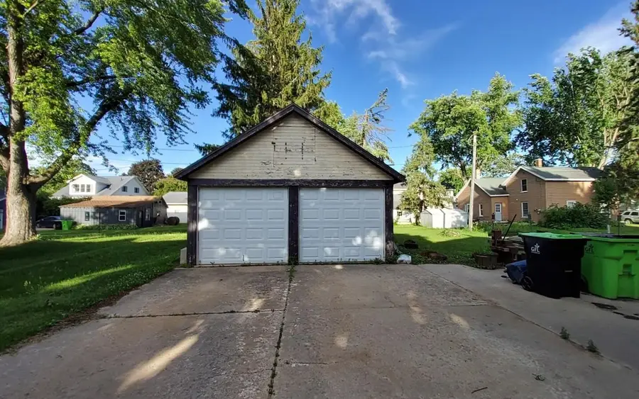 315 N Lockin St, Brandon, WI 53919 - #2